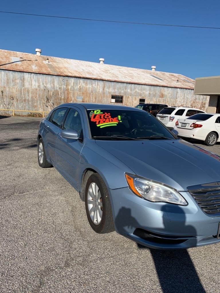Chrysler 200 Touring 2012