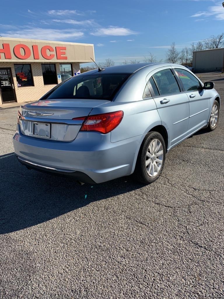 Chrysler 200 Touring 2012