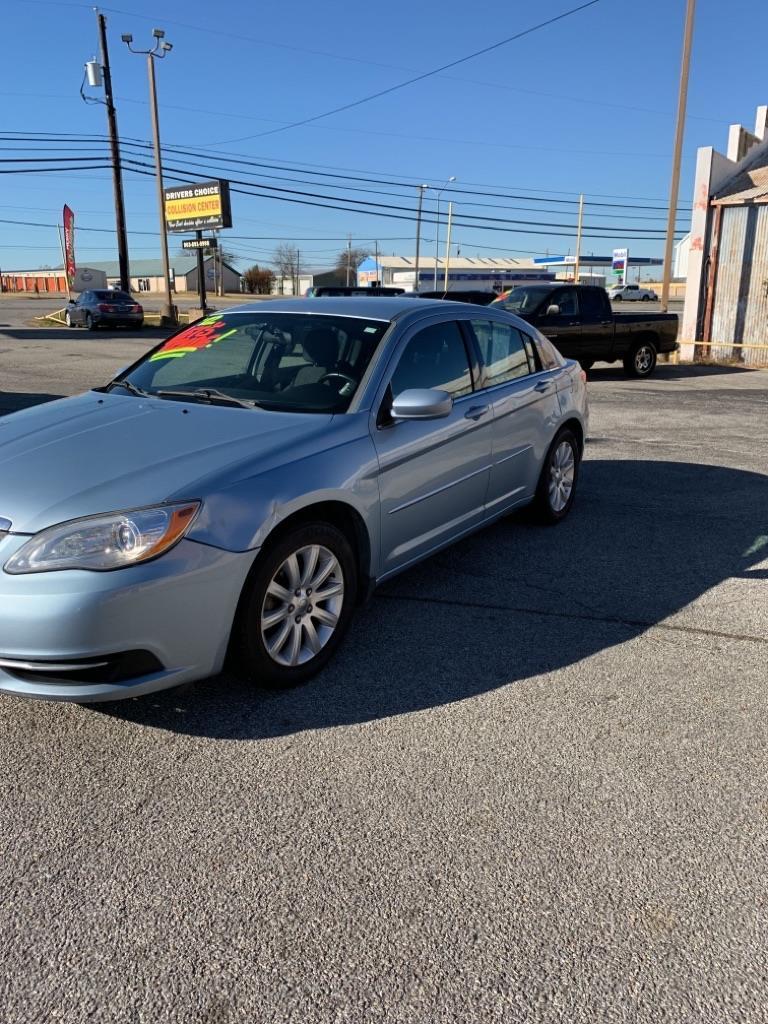 Chrysler 200 Touring 2012