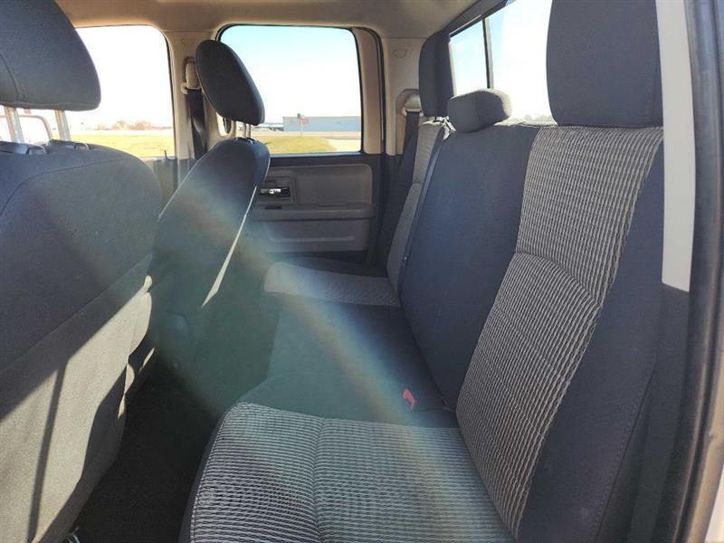 Dodge 1500 SLT Quad Cab 2WD 2012