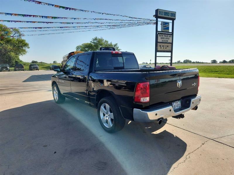 Dodge 1500 SLT Crew Cab 2WD 2012