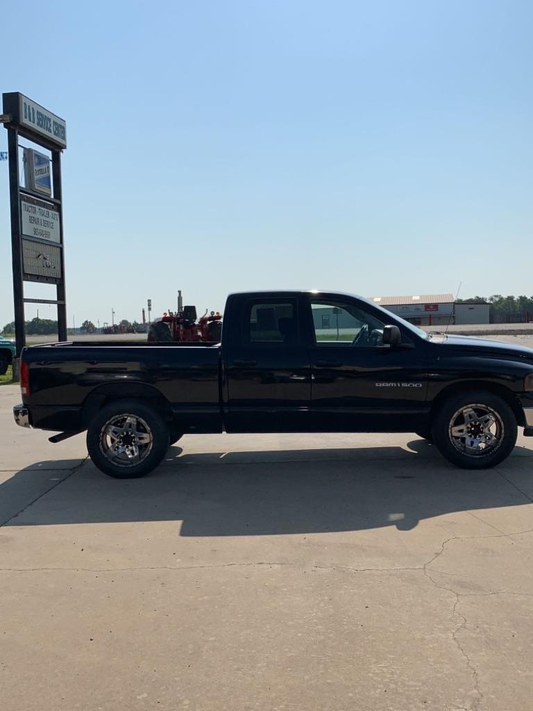 Dodge Ram 1500 ST Quad Cab 2WD 2004