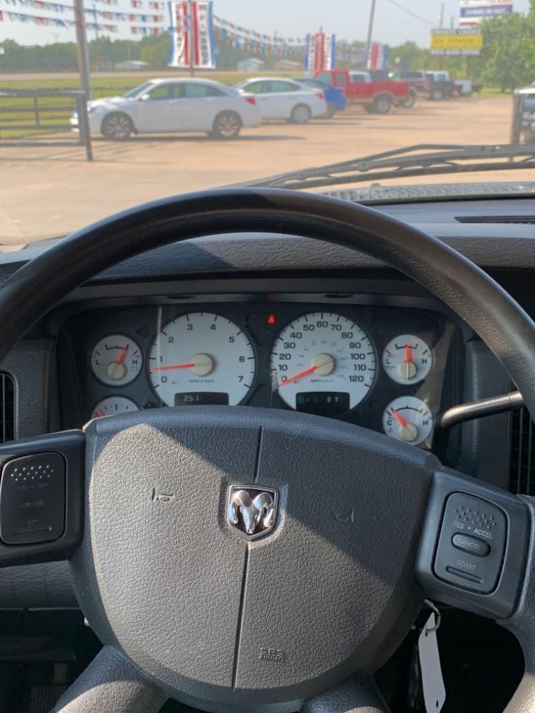 Dodge Ram 1500 ST Quad Cab 2WD 2004