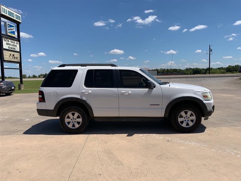 Ford Explorer XLT 4.0L 2WD 2007