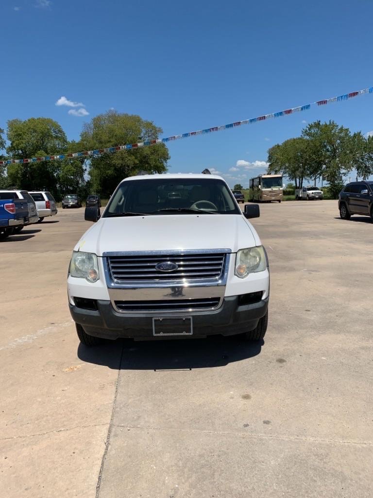 Ford Explorer XLT 4.0L 2WD 2007