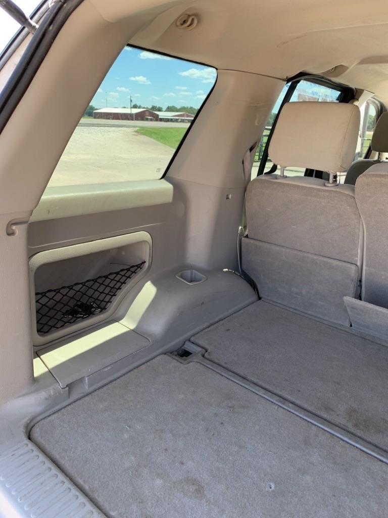 Ford Explorer XLT 4.0L 2WD 2007