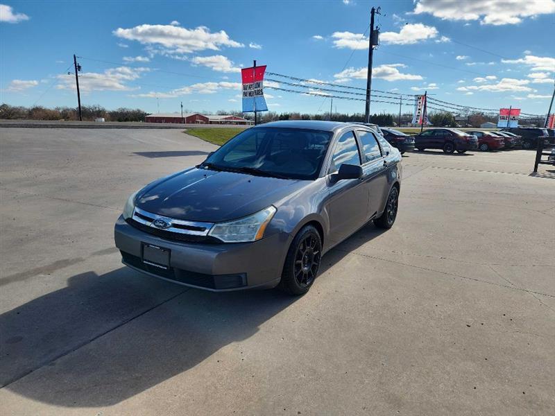 Ford Focus SE Sedan 2010