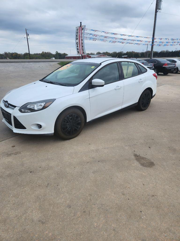Ford Focus SE Sedan 2012
