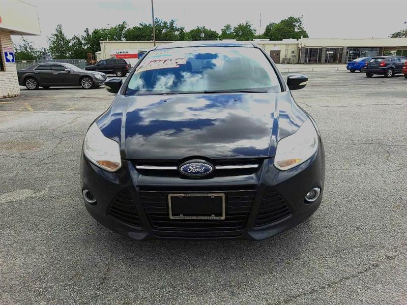 Ford Focus SEL Sedan 2012