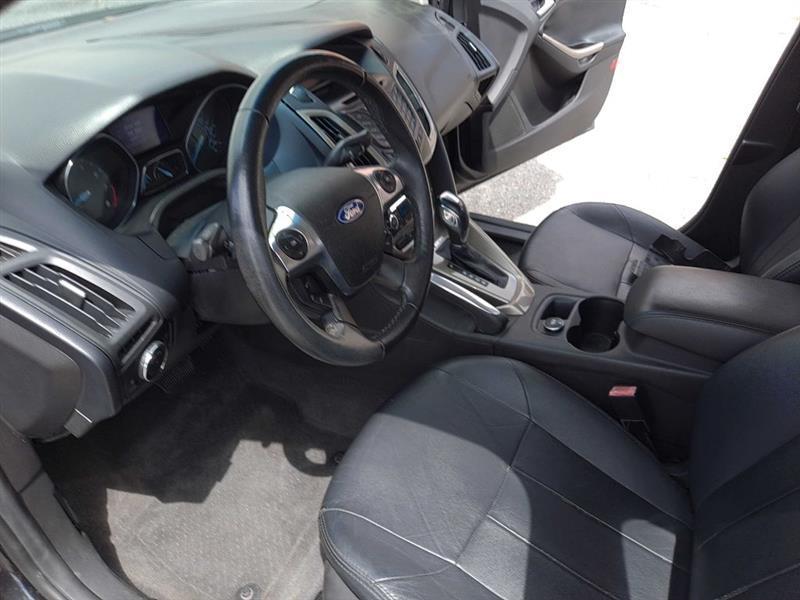 Ford Focus SEL Sedan 2012