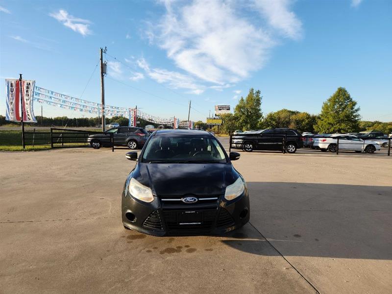 Ford Focus SE Sedan 2013