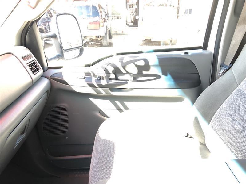 Ford F-350 SD XL Crew Cab Long Bed 2WD 2004