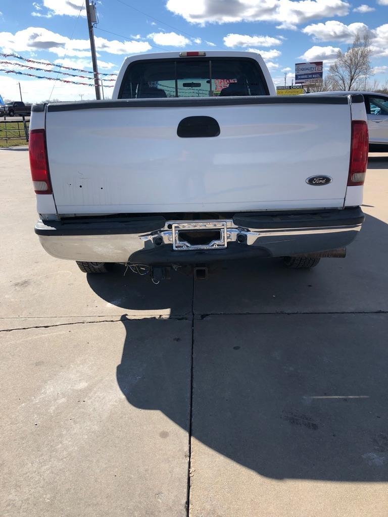 Ford F-350 SD XL Crew Cab Long Bed 2WD 2004