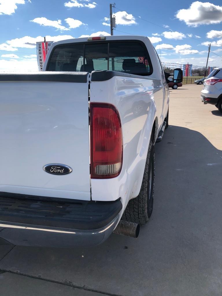 Ford F-350 SD XL Crew Cab Long Bed 2WD 2004