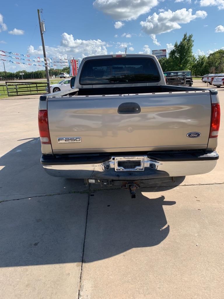 Ford F-250 SD XL SuperCab 2WD 2006