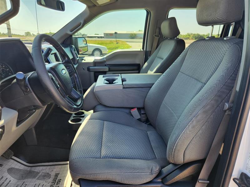 Ford F-150 XL SuperCrew 5.5-ft. Bed 4WD 2016