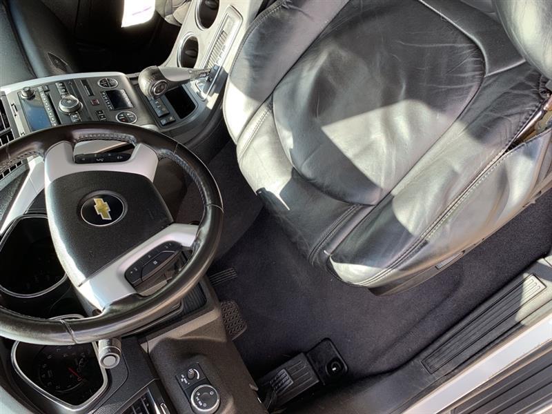 Chevrolet Traverse 2LT FWD 2011