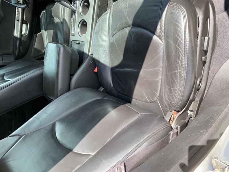 Chevrolet Traverse 2LT FWD 2011