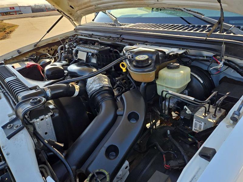 Ford F-250 SD XL Crew Cab 4WD 2006