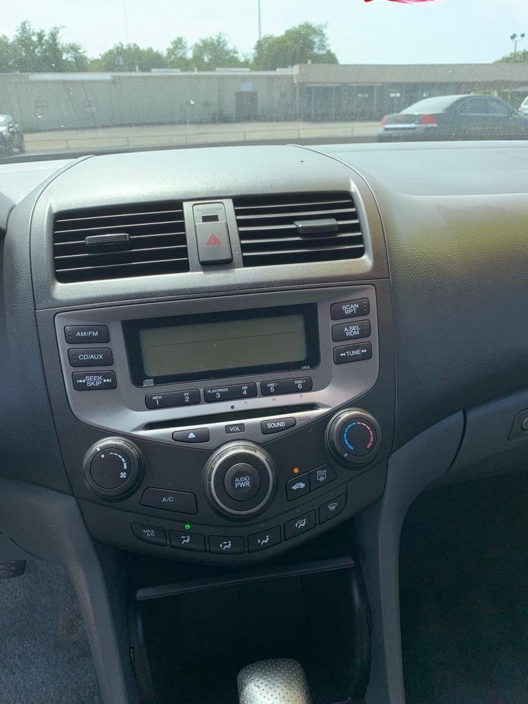 Honda Accord LX sedan AT 2006