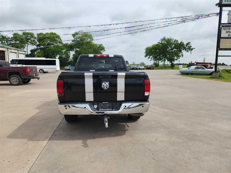 Dodge 1500 SLT SWB 2WD 2010