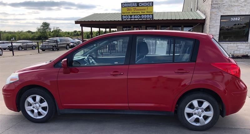 Nissan Versa 1.8 S Hatchback 2009