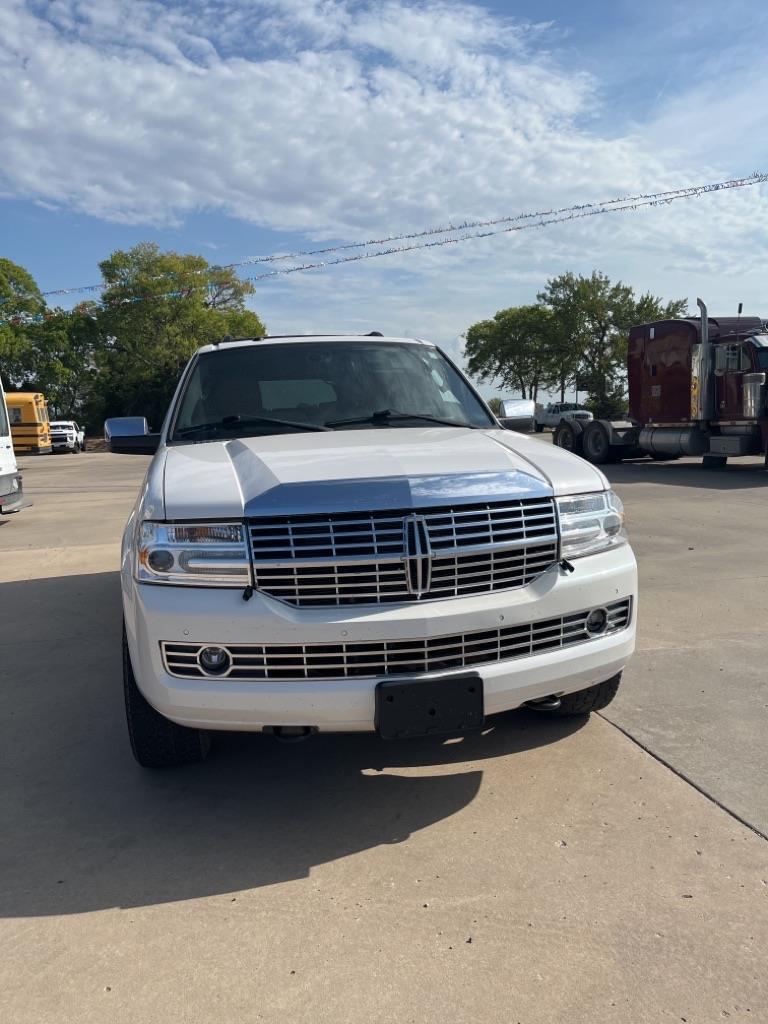 Lincoln Navigator L 4WD 2012