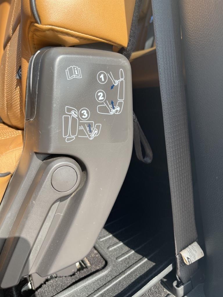 Lincoln Navigator L 4WD 2012