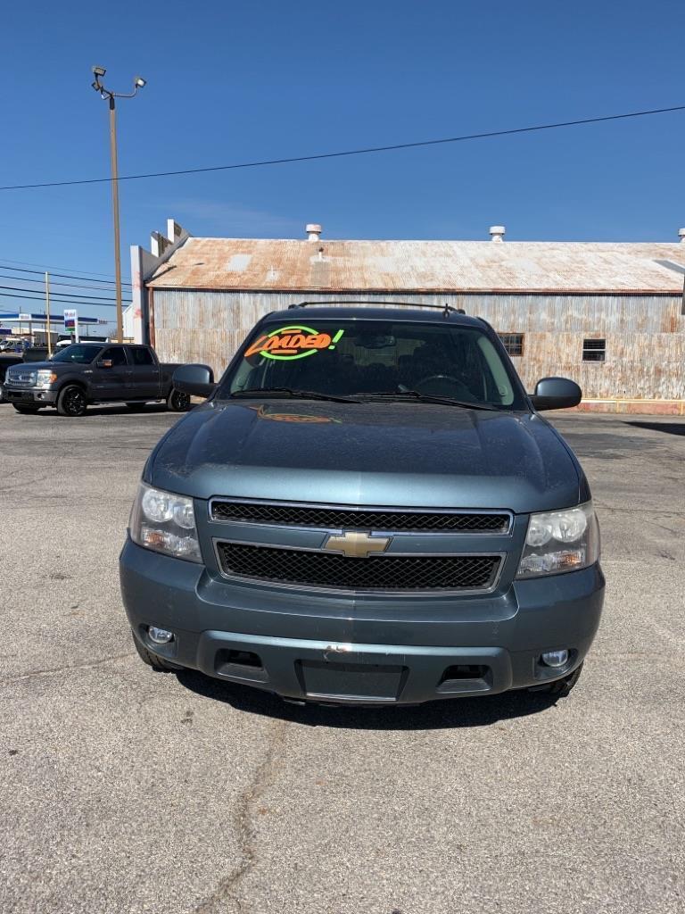 Chevrolet Suburban LS 1500 2WD 2008