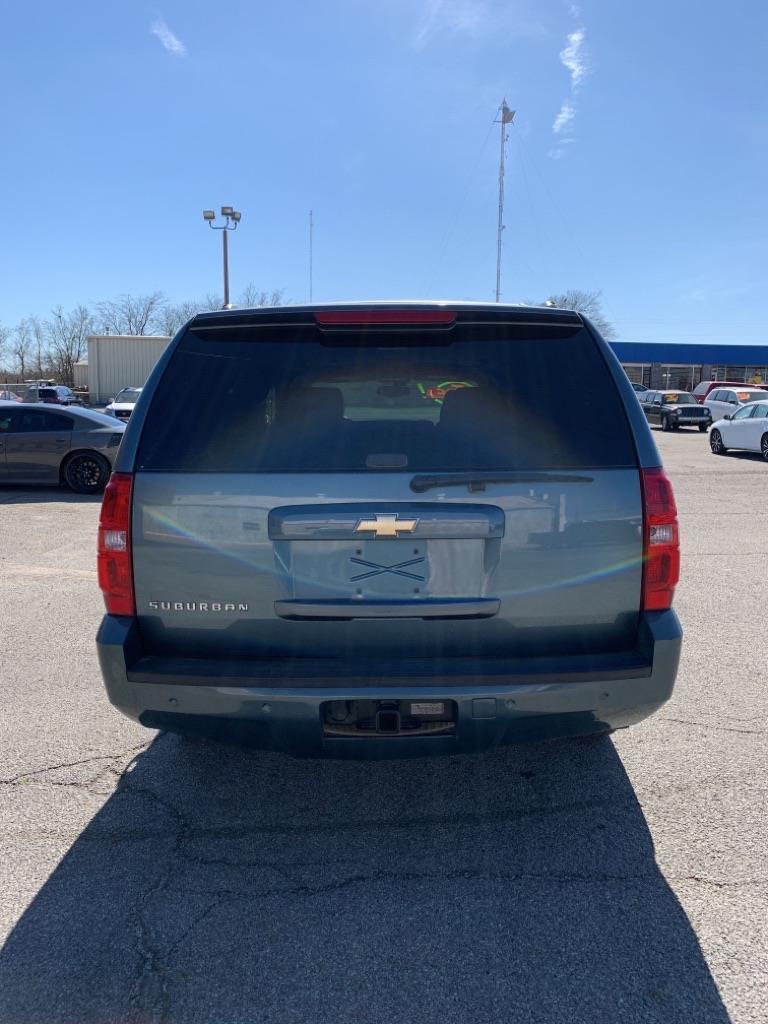 Chevrolet Suburban LS 1500 2WD 2008