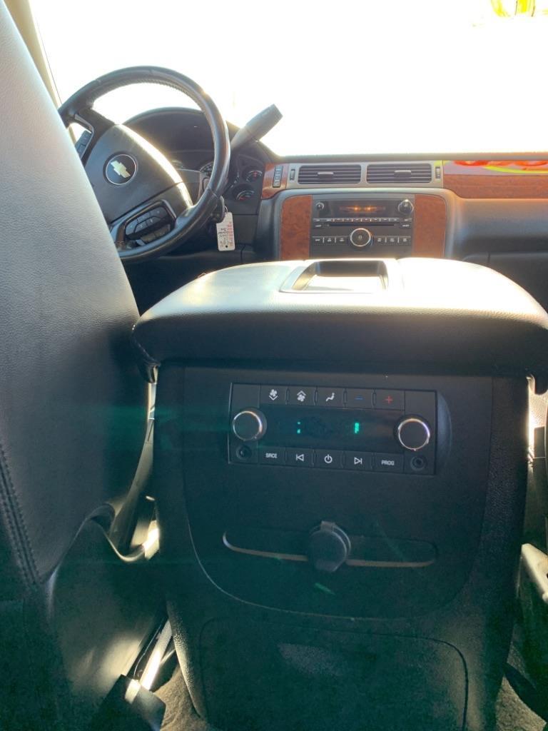 Chevrolet Suburban LS 1500 2WD 2008