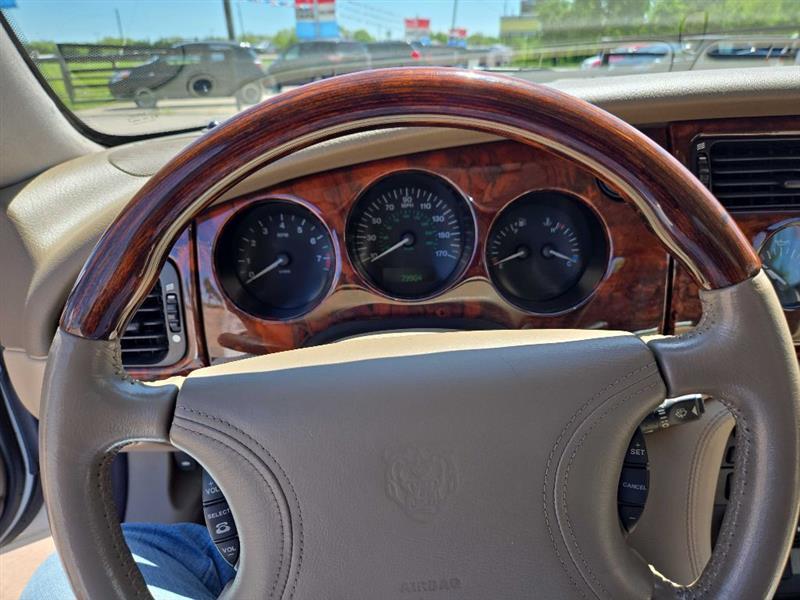 Jaguar XK8 Convertible 2000