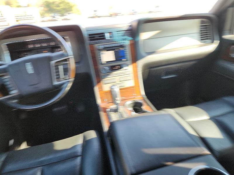 Lincoln Navigator L 4WD 2012