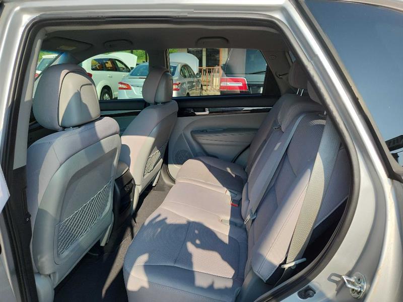 Kia Sorento LX V6 FWD 2015