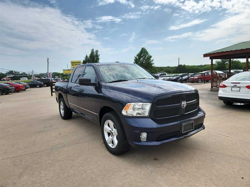 RAM 1500 Tradesman Crew Cab SWB 2WD 2013