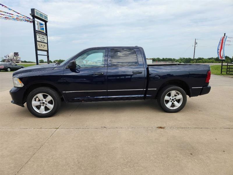 RAM 1500 Tradesman Crew Cab SWB 2WD 2013