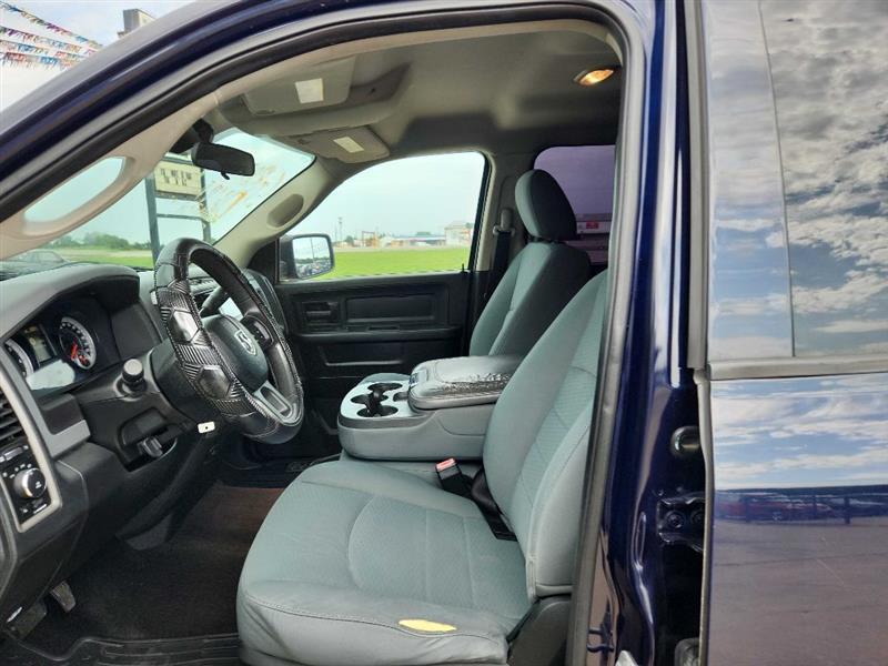 RAM 1500 Tradesman Crew Cab SWB 2WD 2013