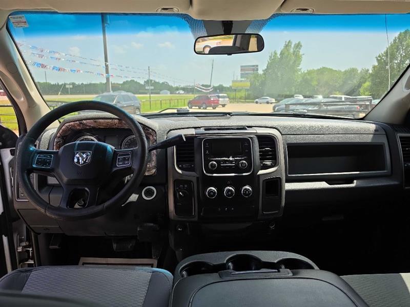 RAM 2500 Tradesman Crew Cab LWB 4WD 2017