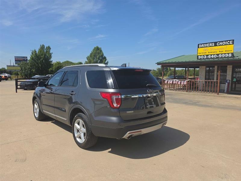Ford Explorer XLT 4WD 2017