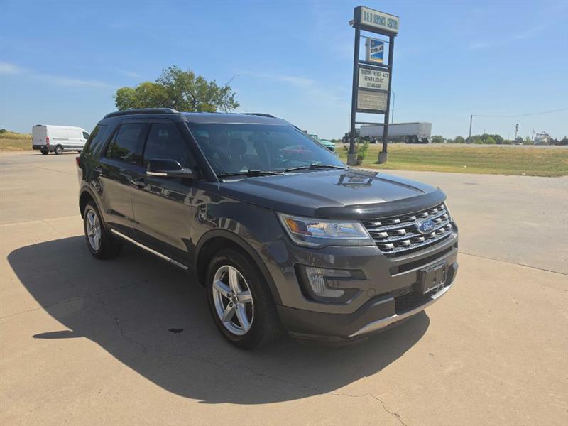 Ford Explorer XLT 4WD 2017