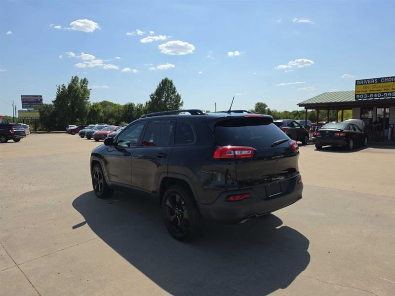 Jeep Cherokee Sport 4WD 2016