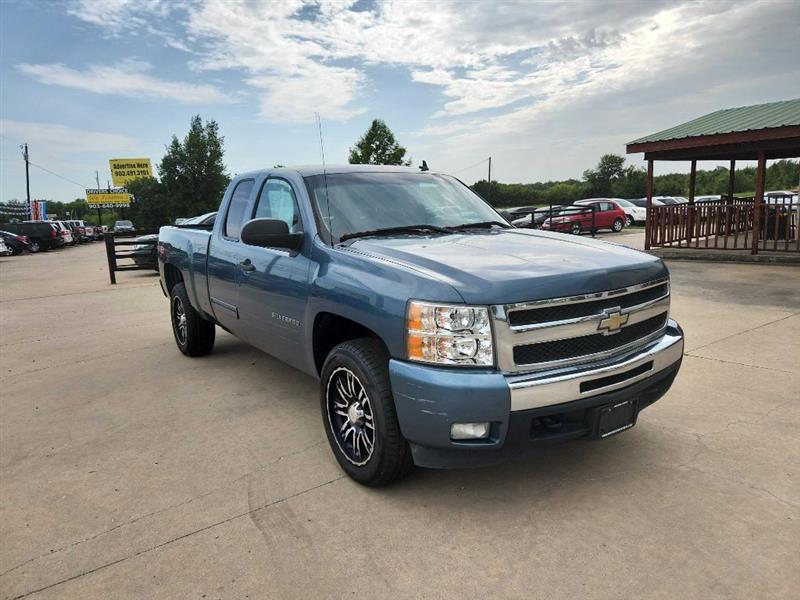 Chevrolet Silverado 1500 LT Ext. Cab 4WD 2011