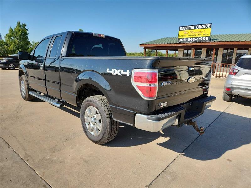 Ford F-150 XL SuperCab 8-ft. Bed 4WD 2012
