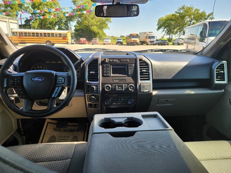 Ford F-150 XL SuperCrew 5.5-ft. Bed 4WD 2016