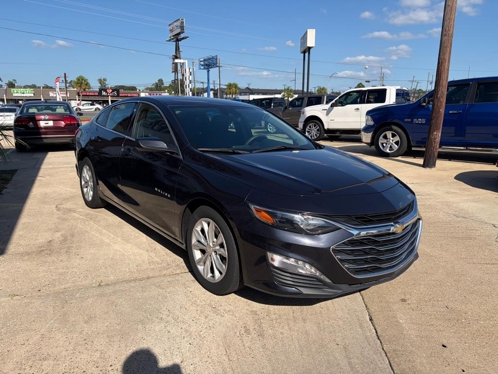 Chevrolet Malibu photo 3