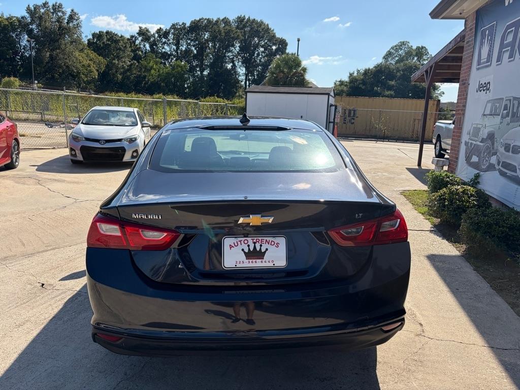 Chevrolet Malibu photo 4