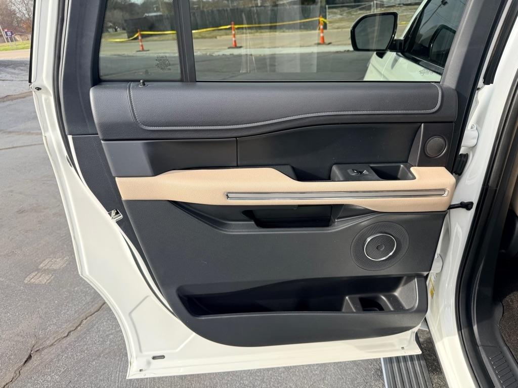 Ford Expedition MAX Limited 2022