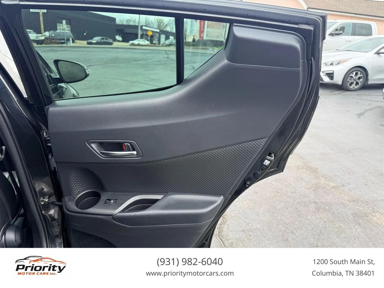 Toyota C-HR XLE 2019