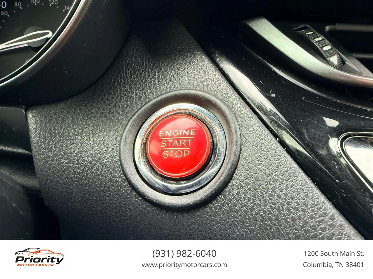 Toyota C-HR XLE 2019