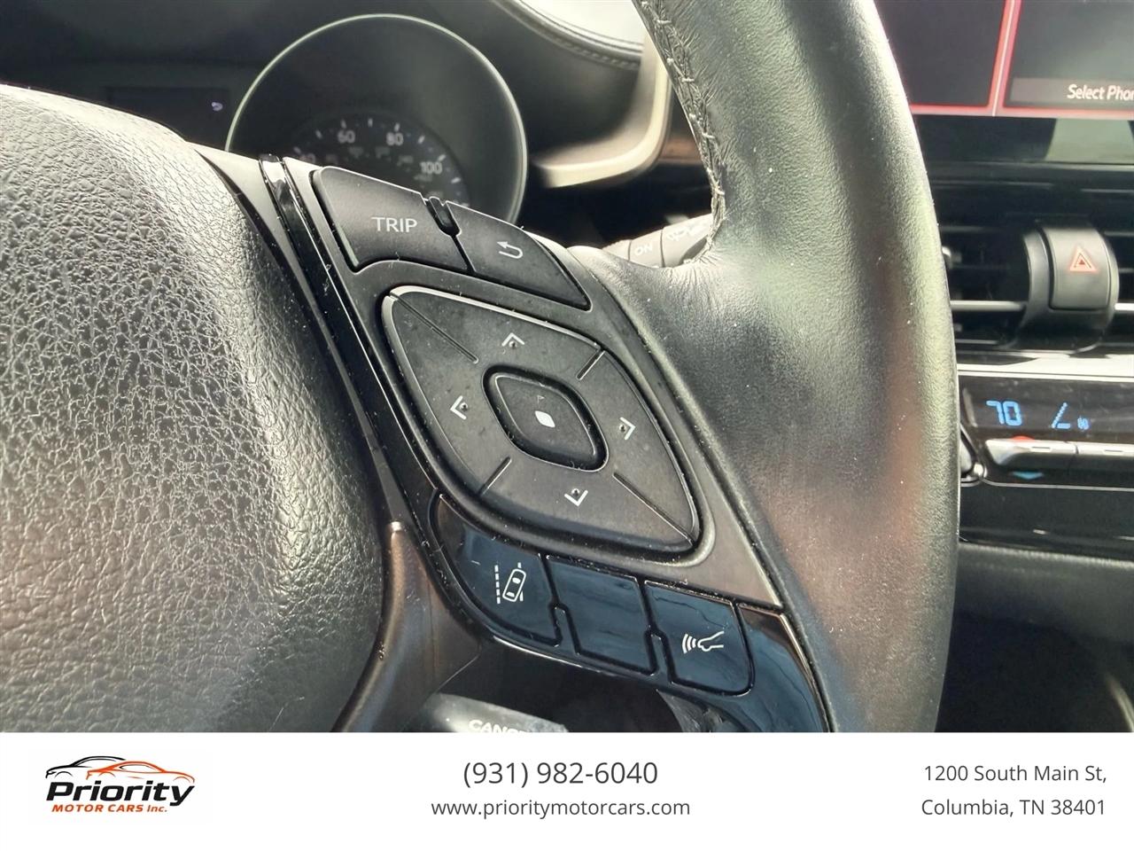 Toyota C-HR XLE 2019